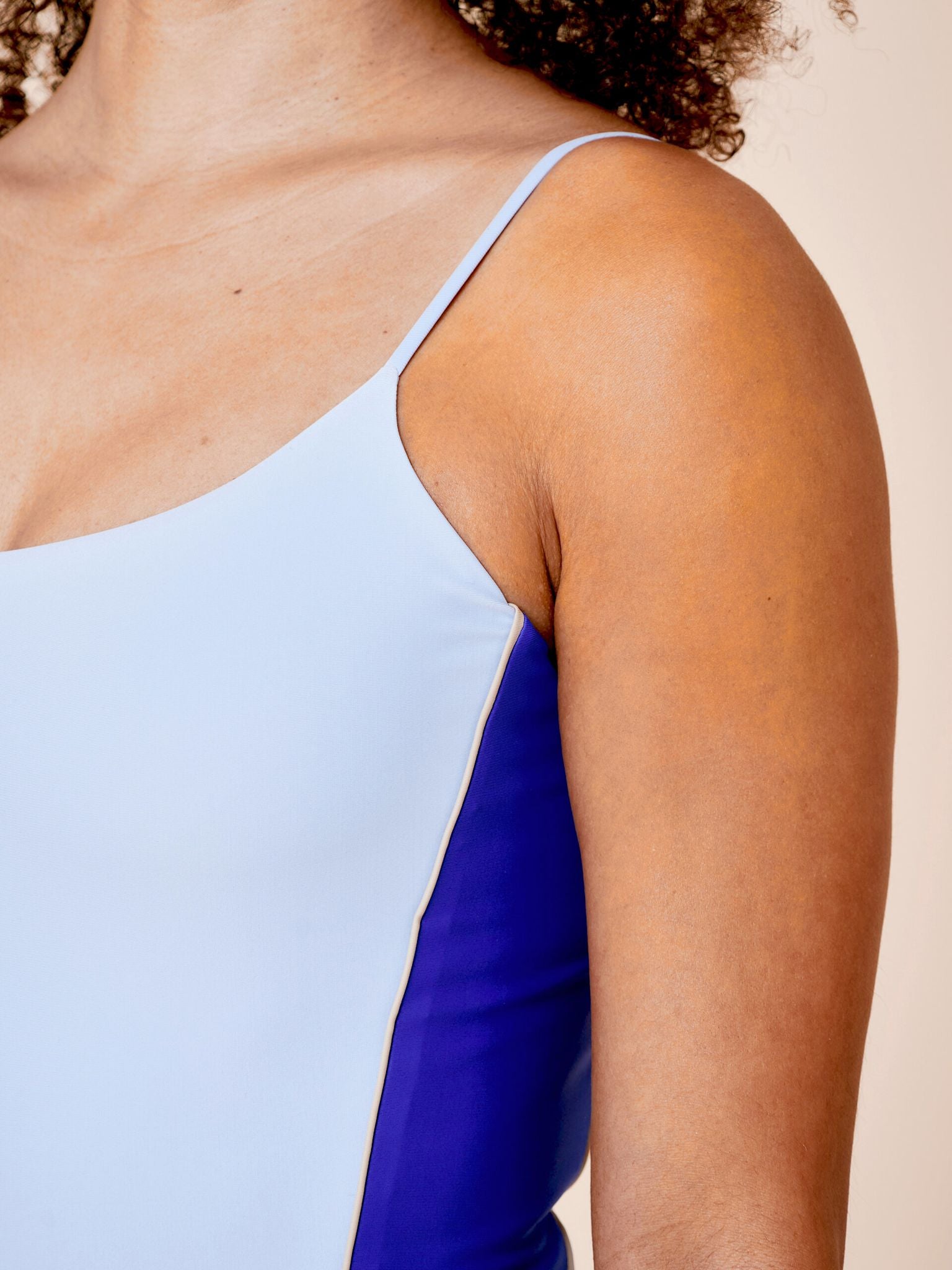 Penida Colorblock badedragt - Clear/Cartel Blue