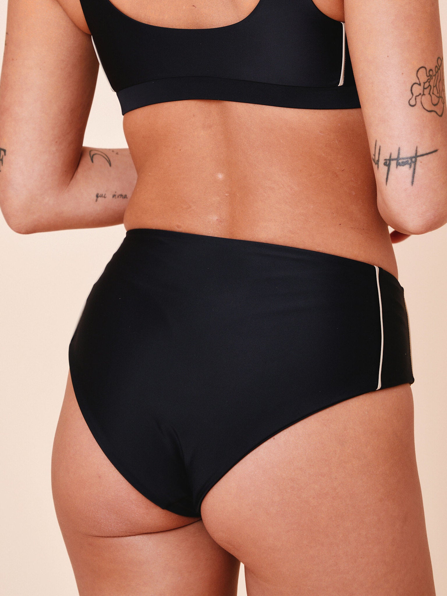 Ubud Colorblock højtaljet bikini underdel - Nero