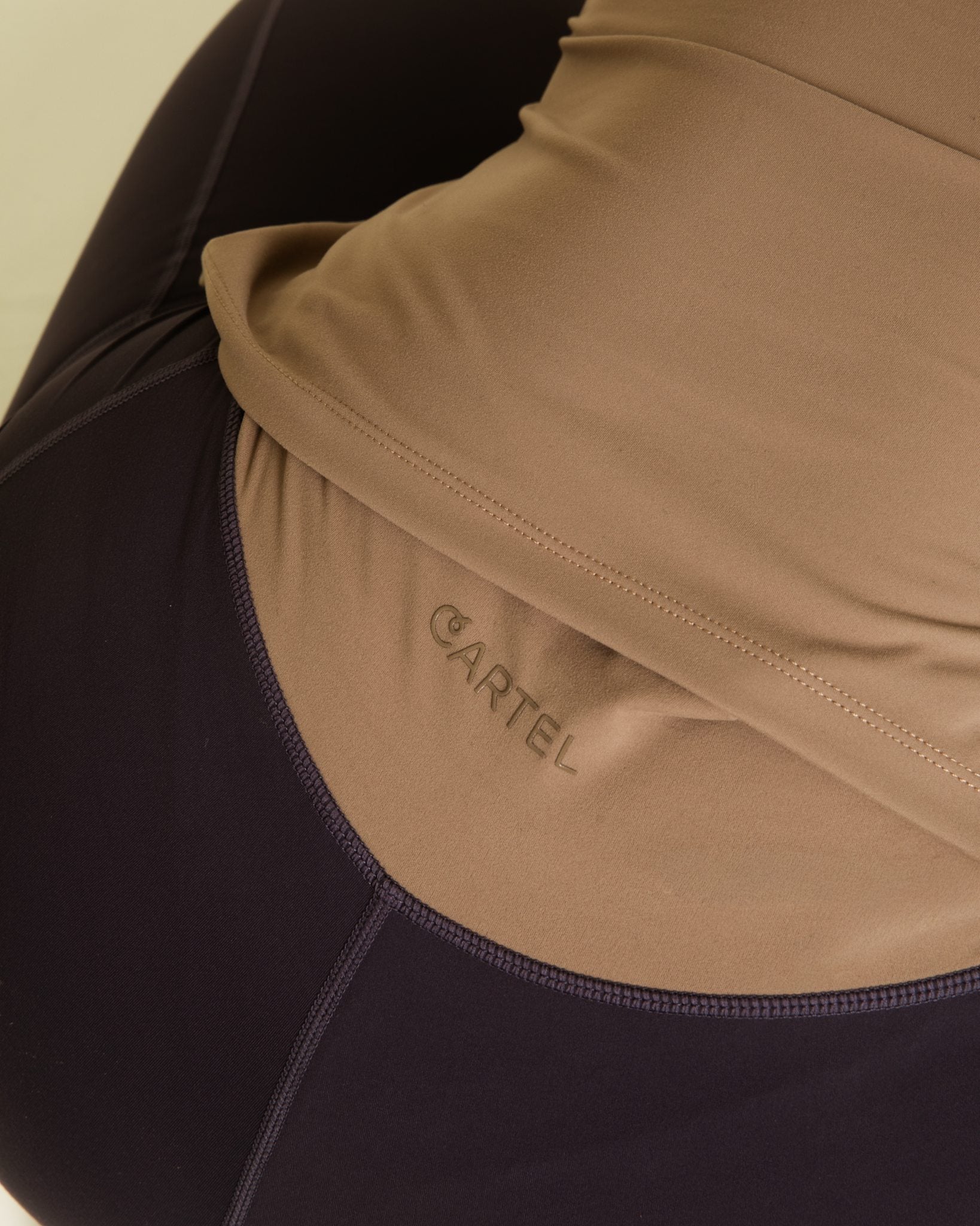 Rise high-waist flared pocket leggings - Charcoal