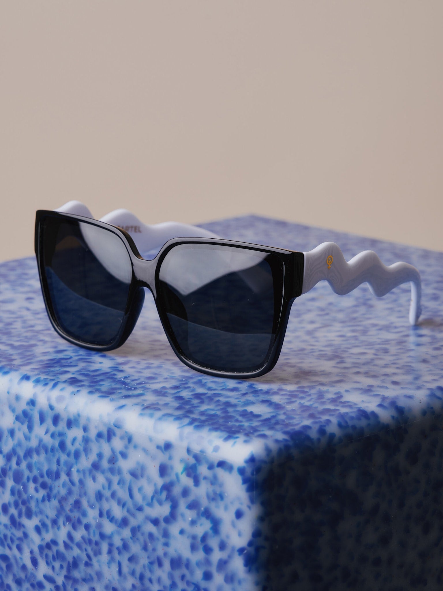 Danner x Cartel Square Sunnies - Nero/Shell