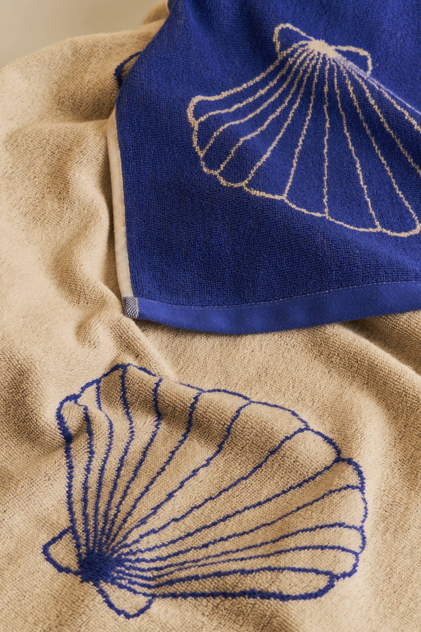 Shell maxi beach towel - Sand